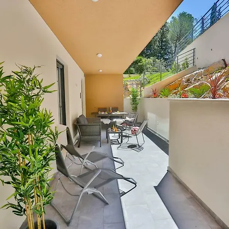 Luxury Urban With Jacuzzi *