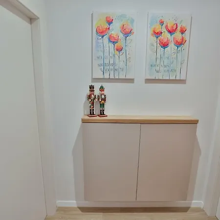 Luxury Urban With Jacuzzi Split