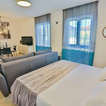 Luxury Urban With Jacuzzi *