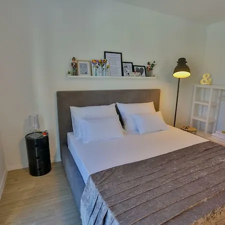 Luxury Urban With Jacuzzi Apartment *