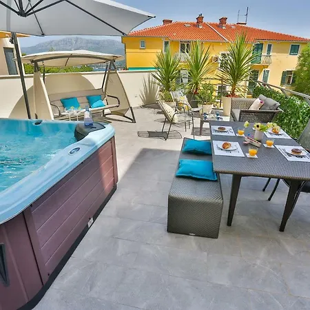 Luxury Urban With Jacuzzi *