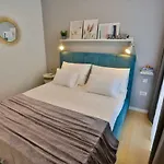 Апартаменты Luxury Urban With Jacuzzi *